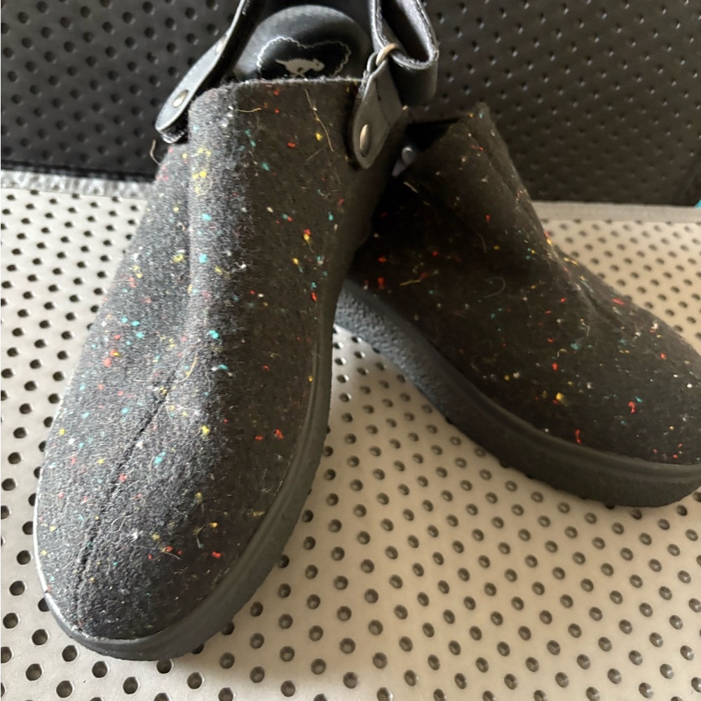 Rocket Dog Black Multicolor Mules